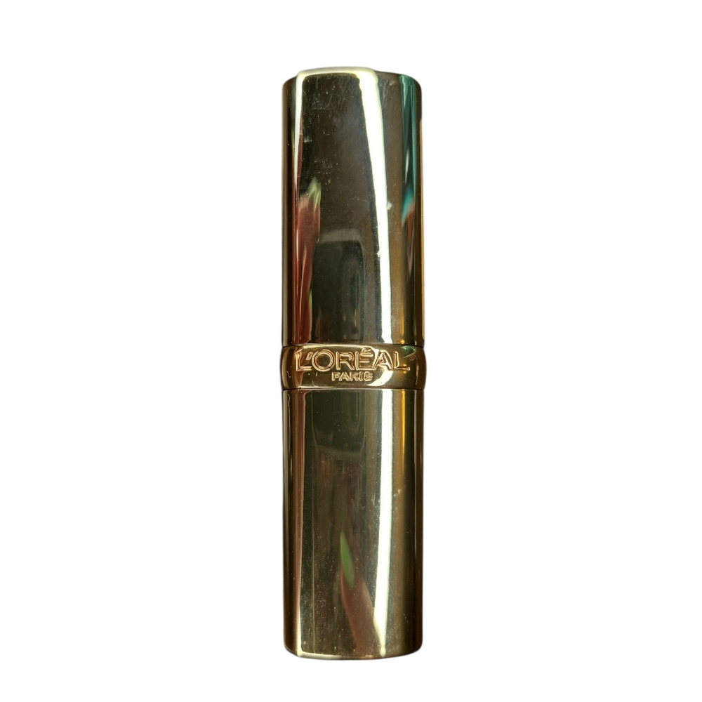 L'Oréal Paris Colour Riche Original Satin Lipstick in the shade 800 Fairest Nude